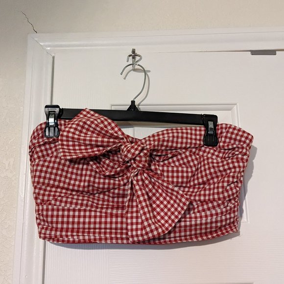 Red and White Gingham Bandeau with Bow and Zipper - Picture 1 of 3